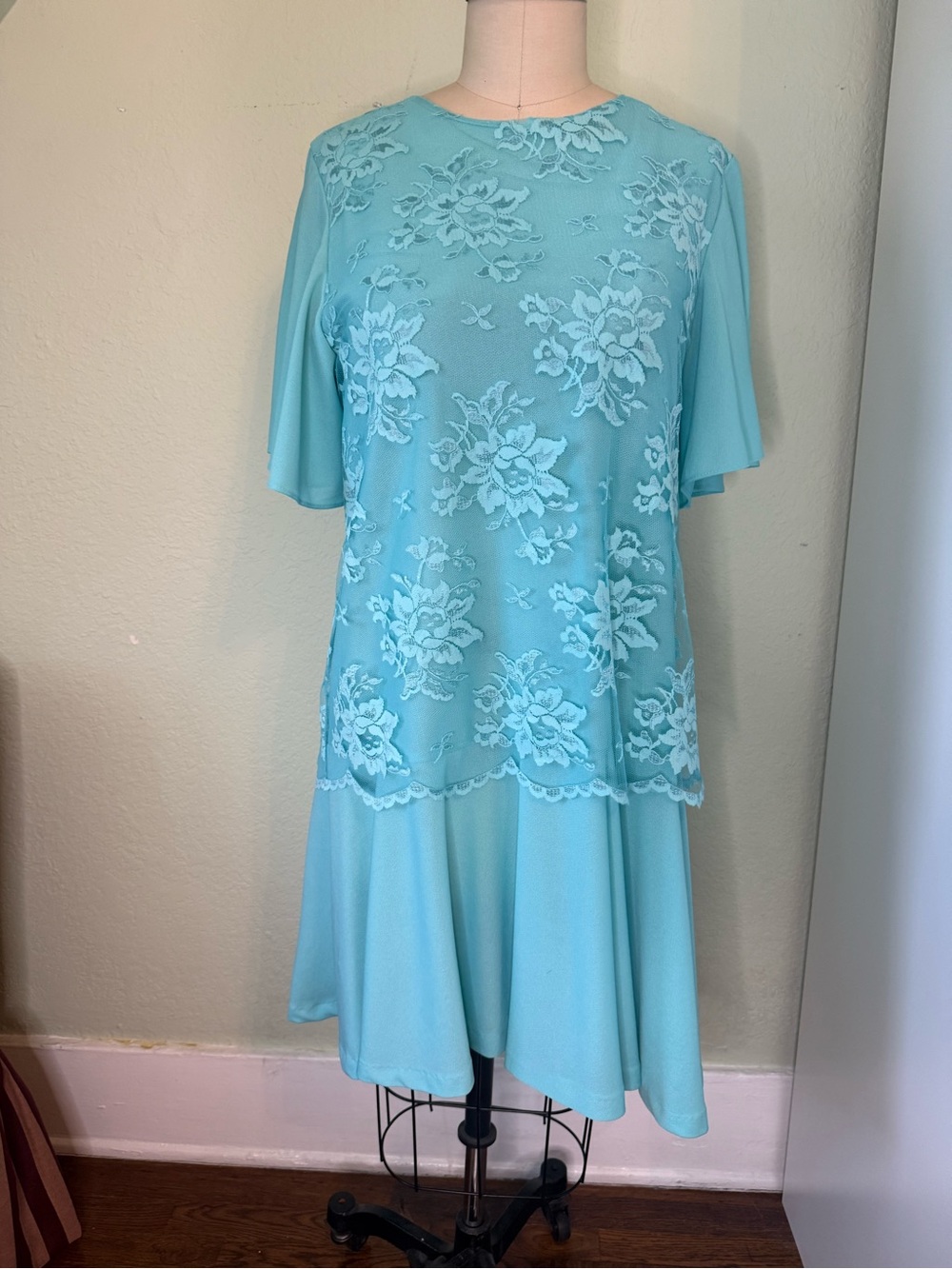 Vintage 1990’s Flutter Sleeve Mini Dress